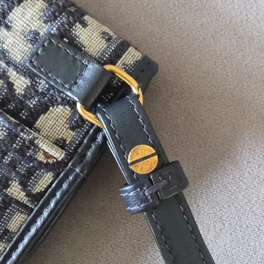 AUTHENTIC CHRISTIAN DIOR Oblique Flap Pouch Clutch Navy Blue - Picture 4 of 16